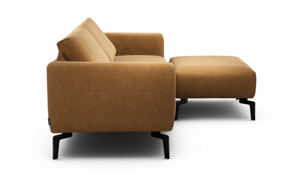 Sensoo Cosy1 2,5-Sitzer Sofa mit Hocker Sambia gold cognac
